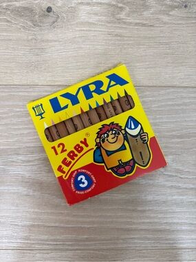 Lyra Ferby Comfort Grip Colored Pencils